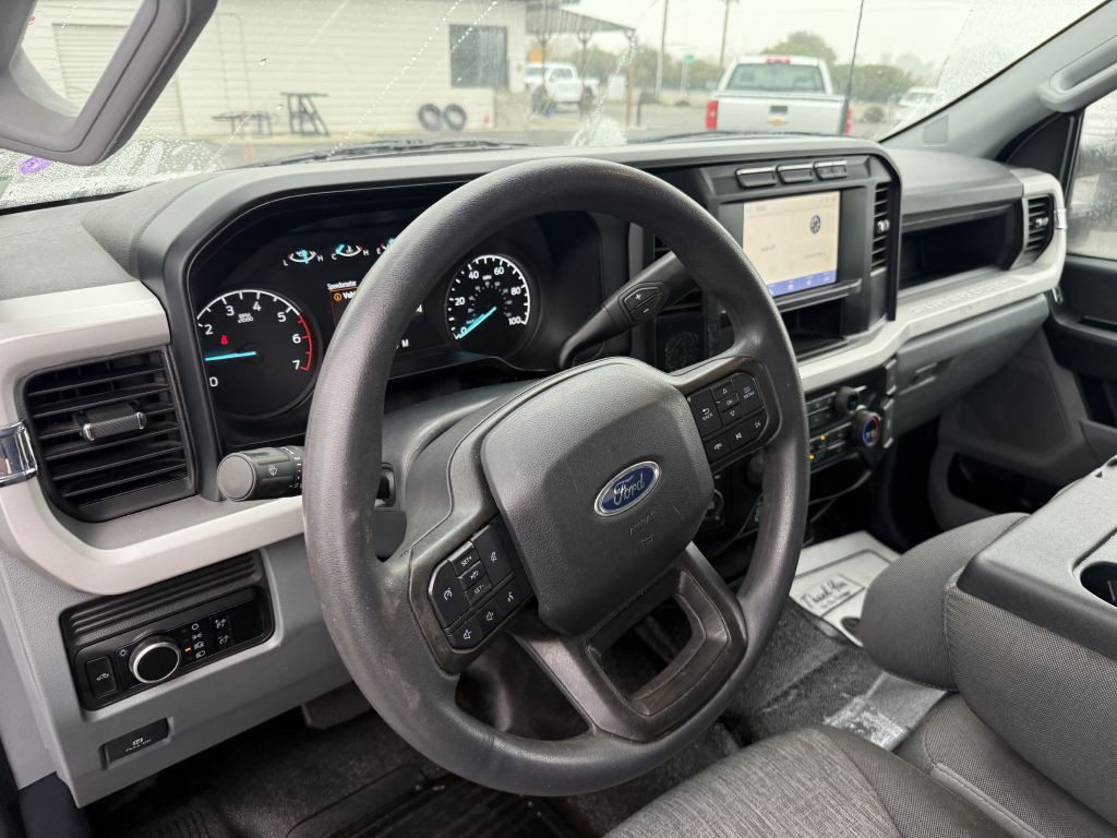 2023 Ford F-250 Image 14