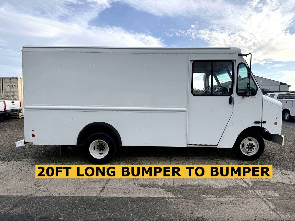 2017 Ford Econoline Image 5