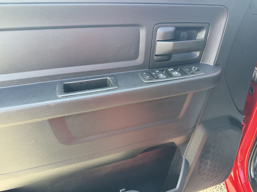 2014 RAM 3500 Image 17