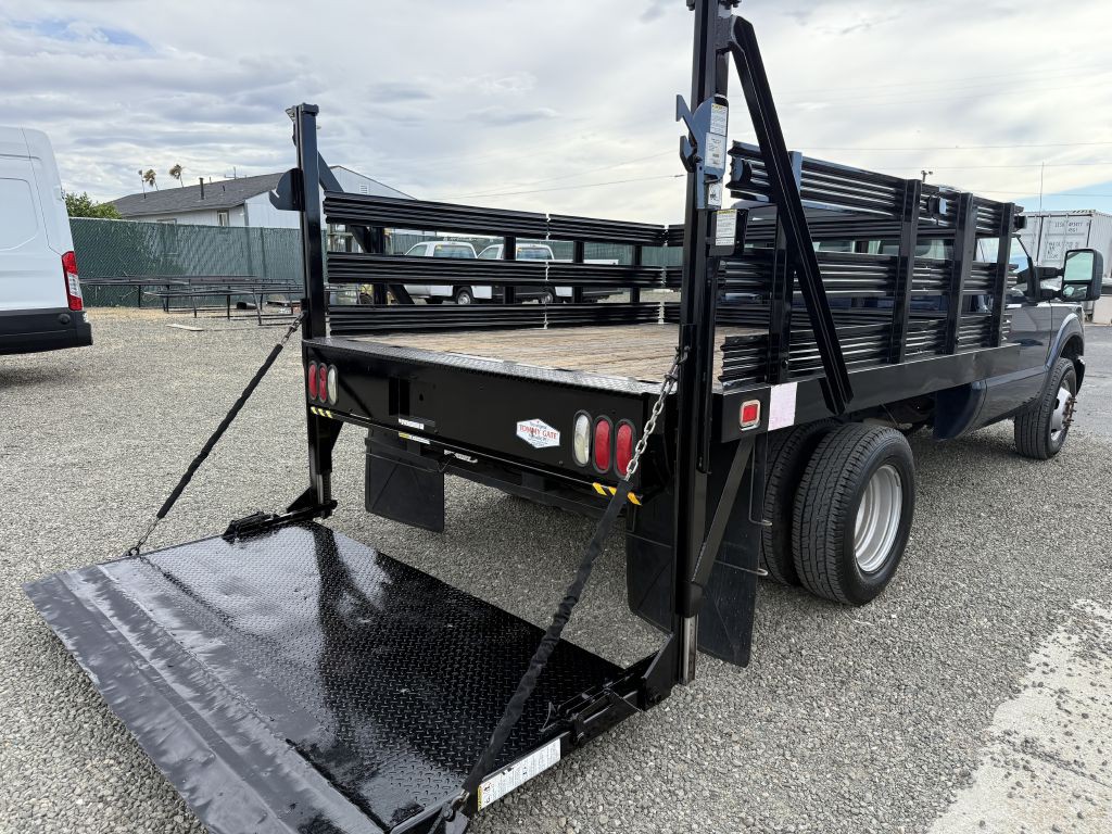 2015 Ford F-350 Image 9