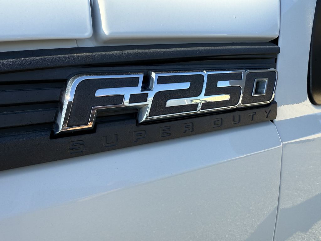 2015 Ford F-250 Image 11