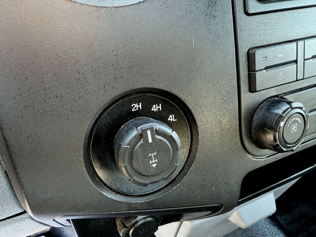 2015 Ford F-250 Image 22