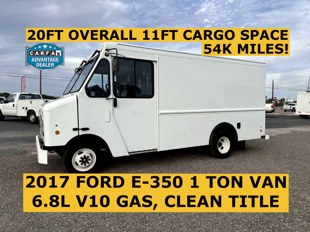 2017 Ford Econoline Image 1