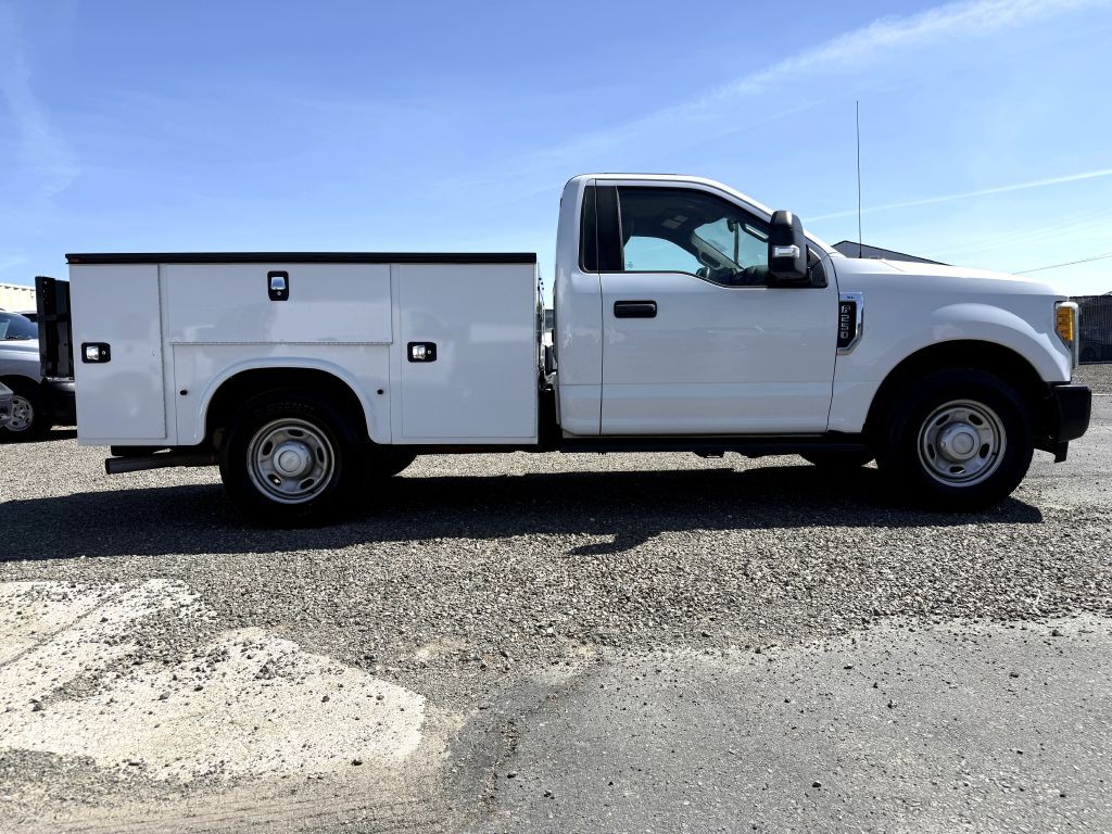 2017 Ford F-250 Image 4
