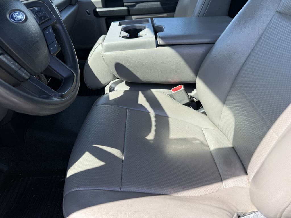 2017 Ford F-250 Image 18