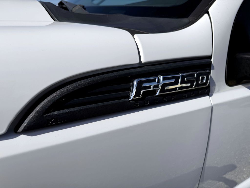 2015 Ford F-250 Image 10