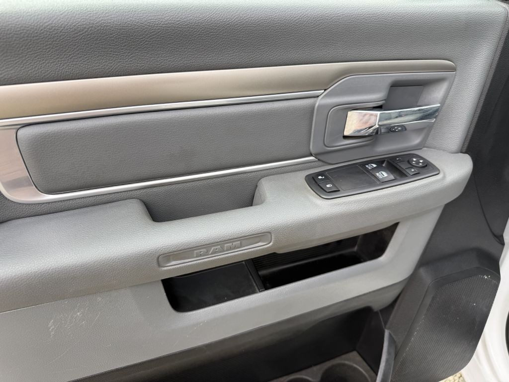 2017 RAM 1500 Image 13
