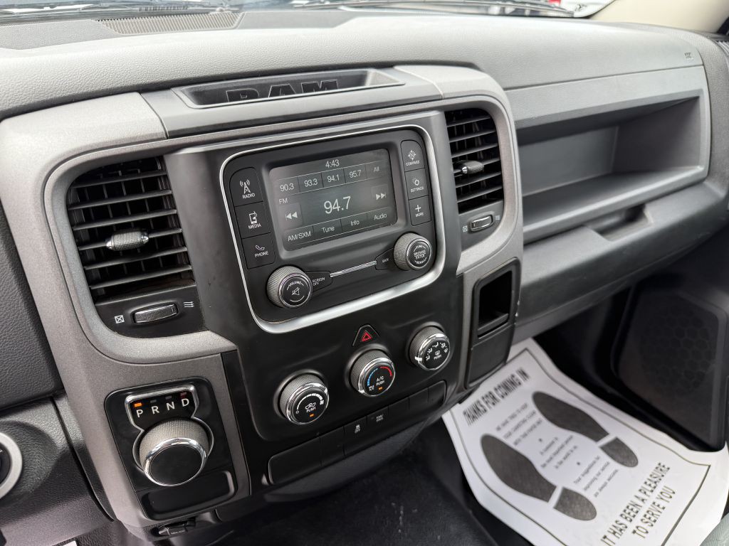 2017 RAM 1500 Image 16