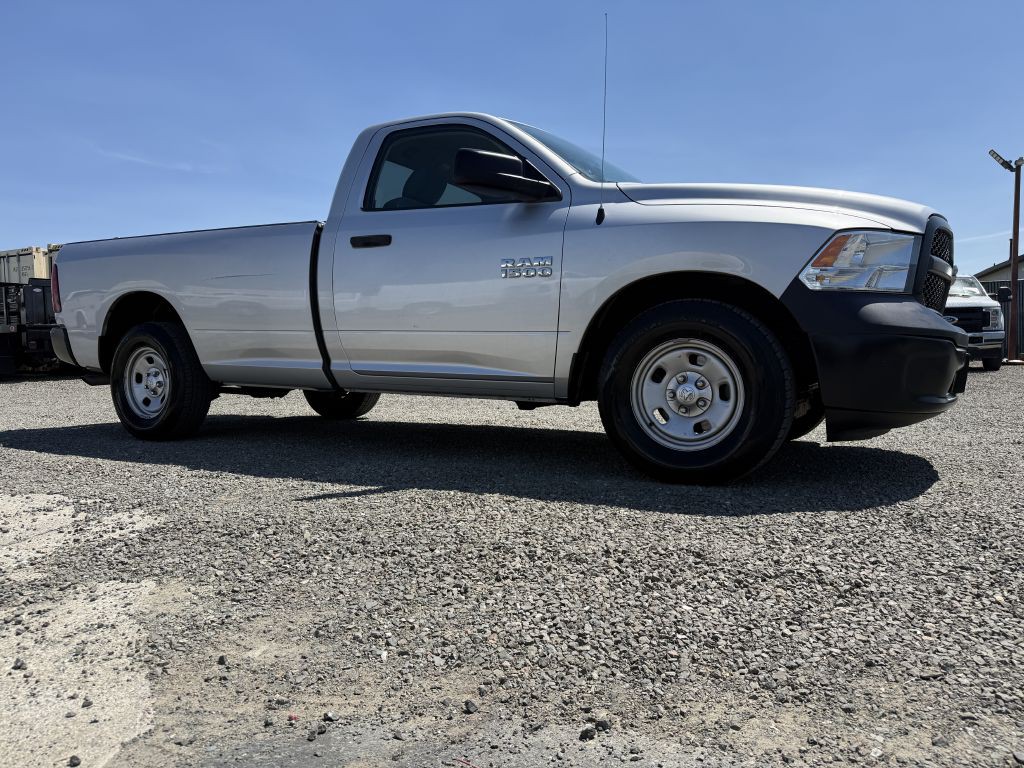 2017 RAM 1500 Image 4