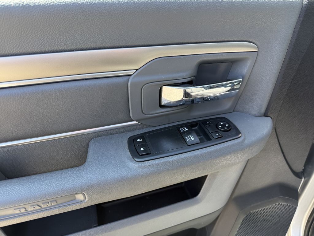 2017 RAM 1500 Image 13