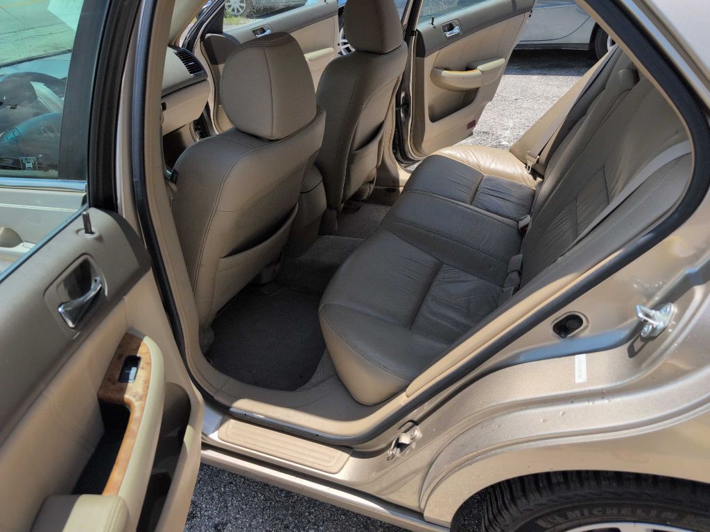 2003 Honda Accord Image 7