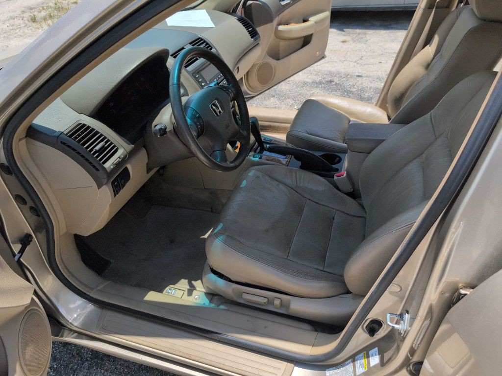 2003 Honda Accord Image 8