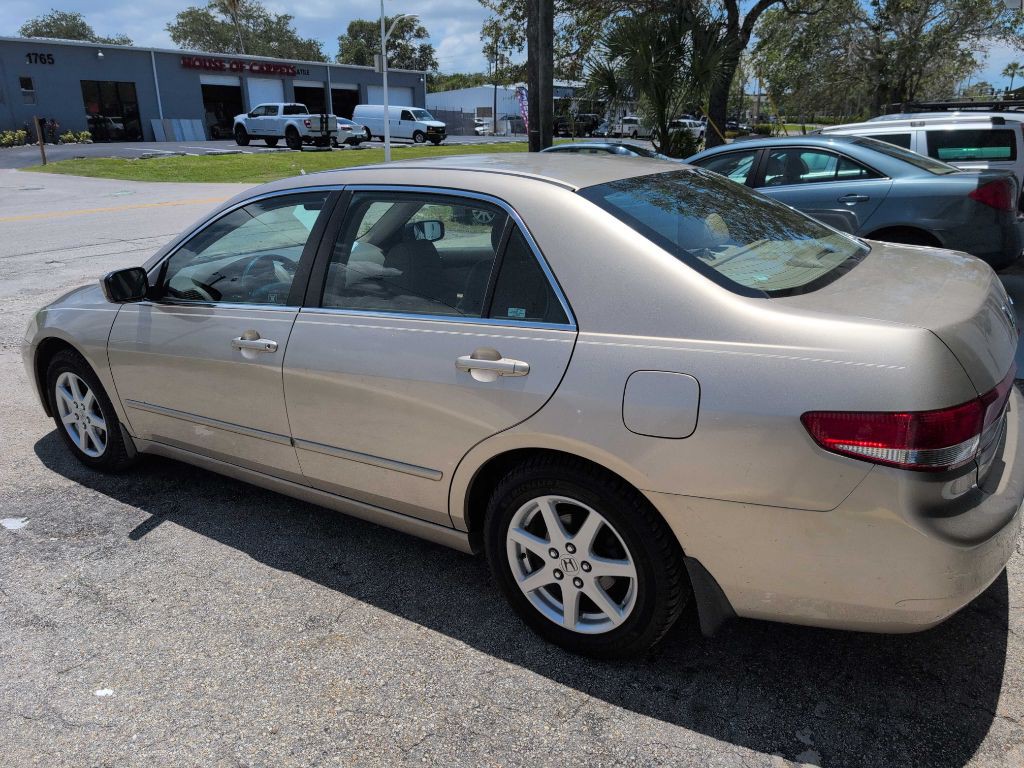 2003 Honda Accord Image 4