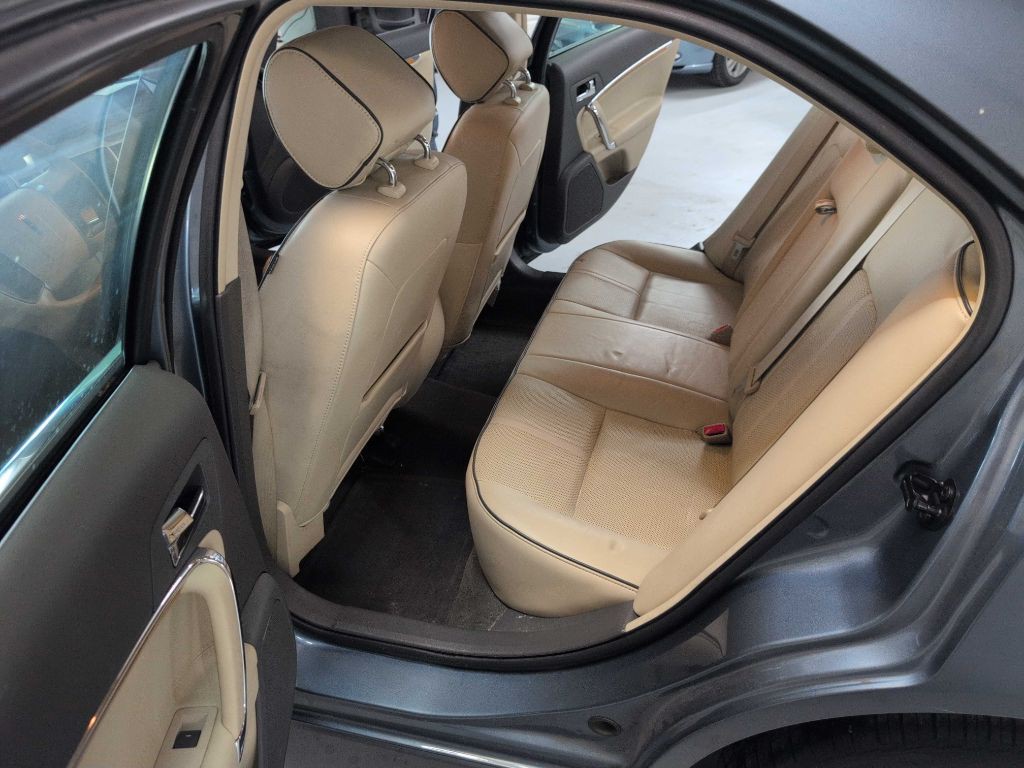 2011 Lincoln MKZ Image 6