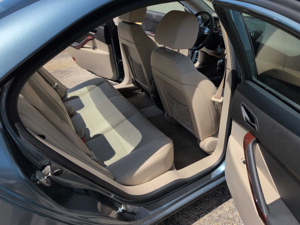 2006 Pontiac G6 Image 8