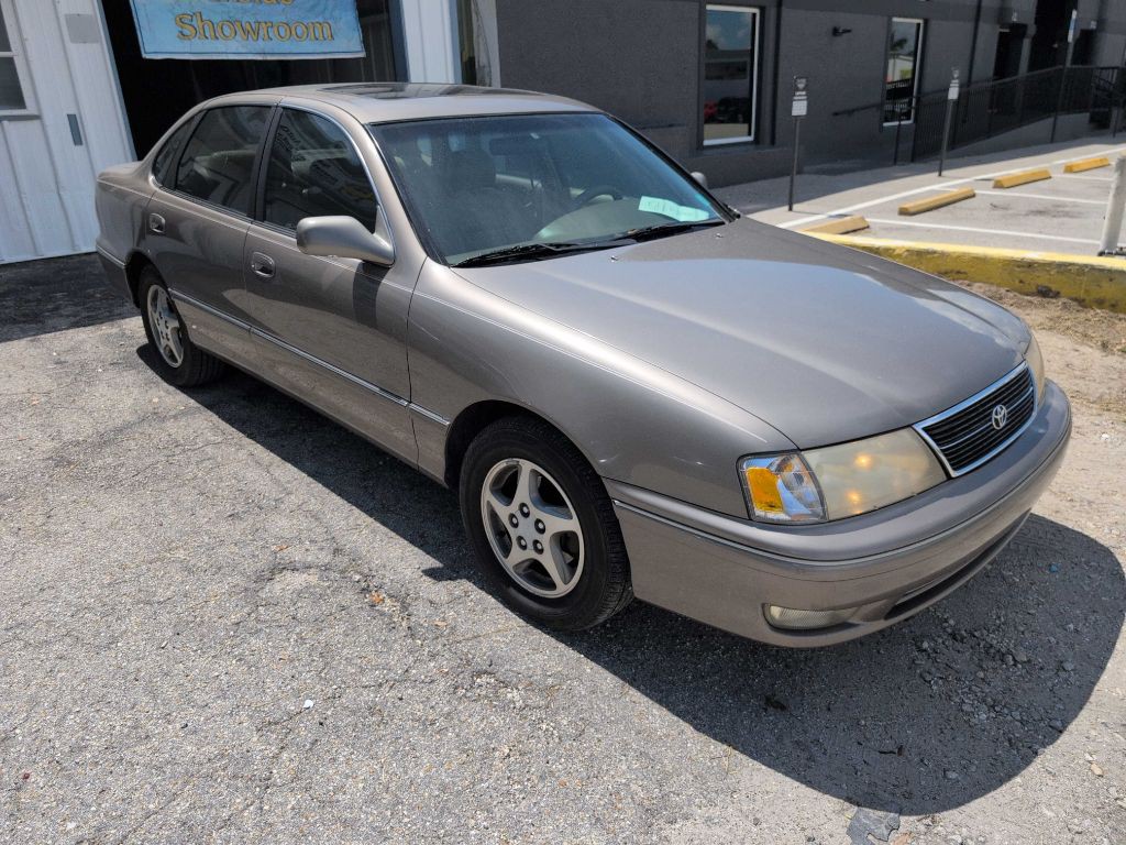 1999 Toyota Avalon Image 3