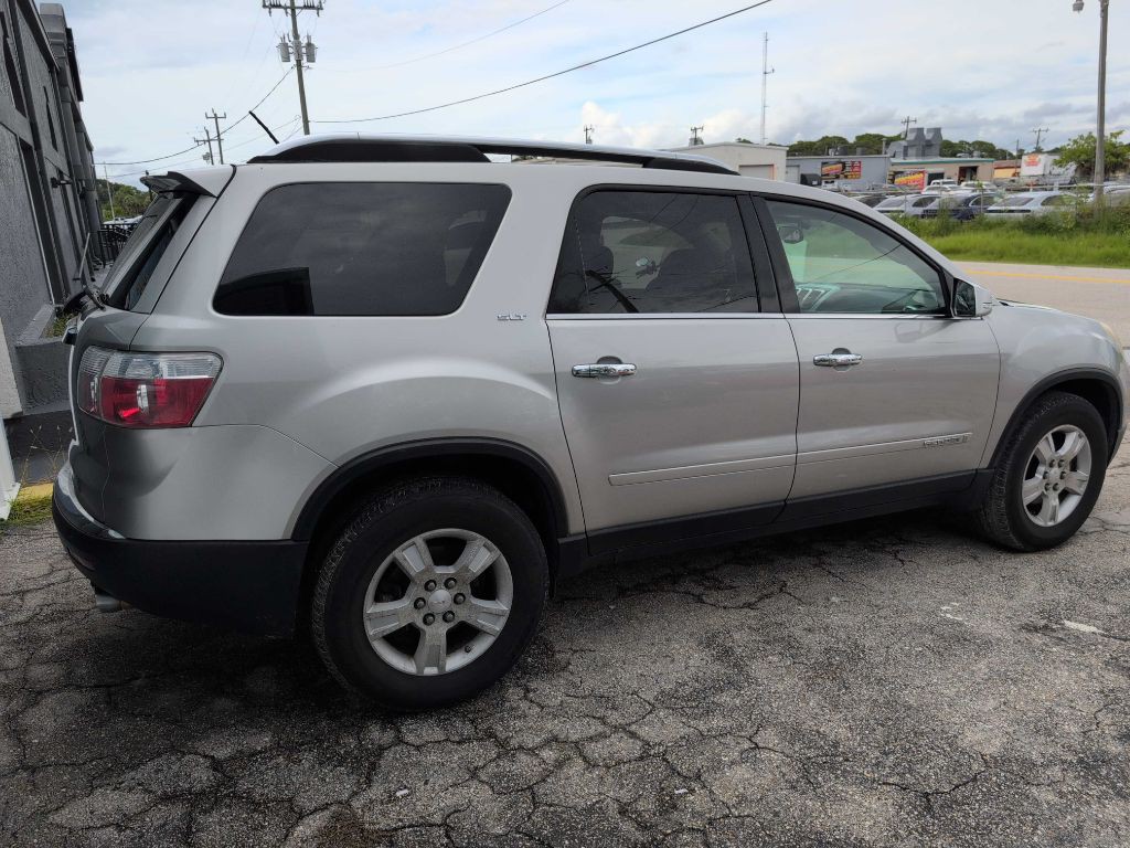 2007 GMC Acadia Image 3