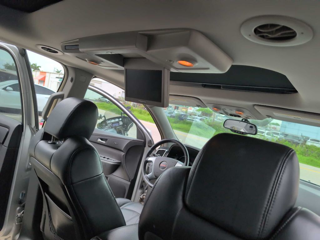 2007 GMC Acadia Image 10