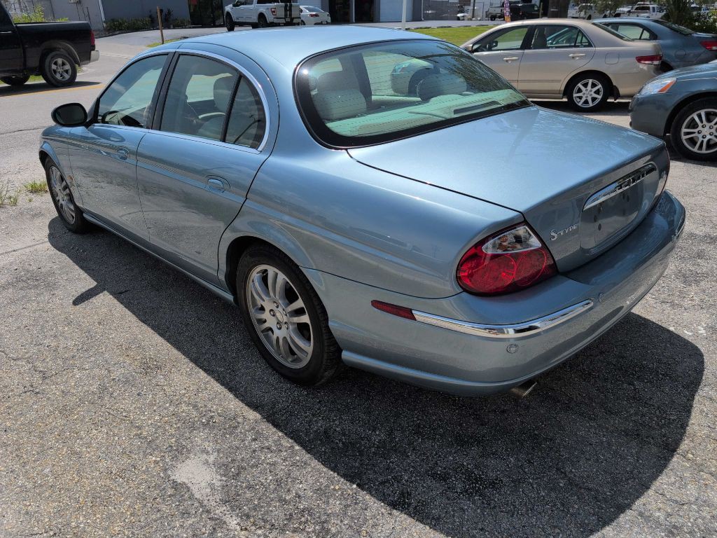 2003 Jaguar S-TYPE Image 2