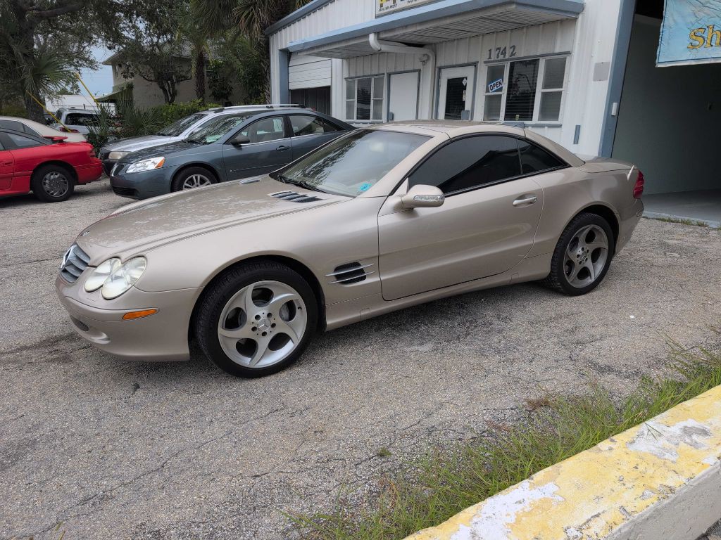 2003 Mercedes-Benz SL-Class Image 2