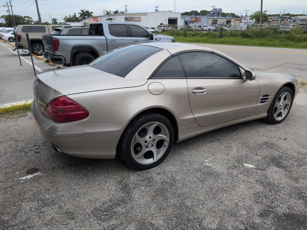 2003 Mercedes-Benz SL-Class Image 4