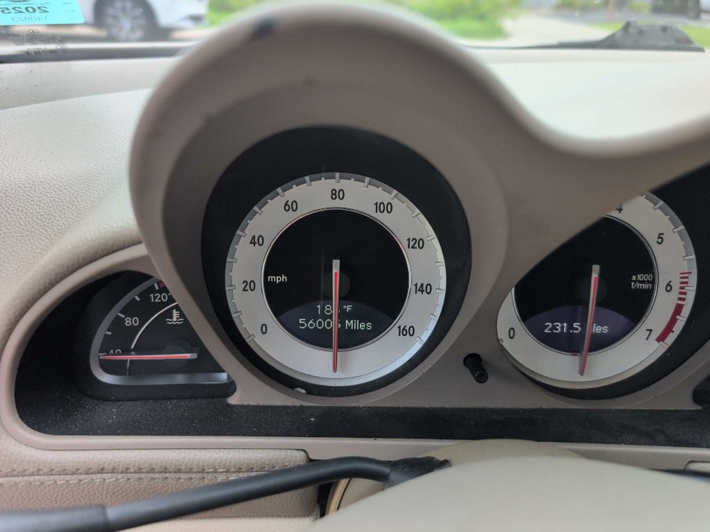 2003 Mercedes-Benz SL-Class Image 6