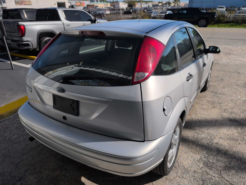 2007 Ford Focus Image 2