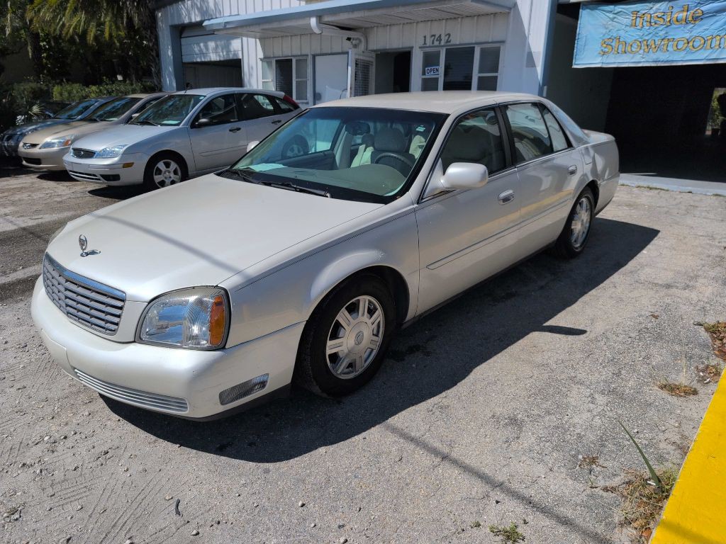 2003 Cadillac DeVille Image 5