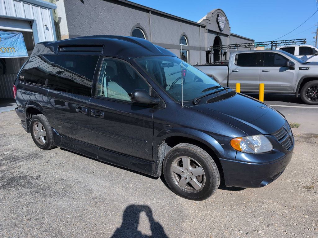 2007 Dodge Grand Caravan Image 3