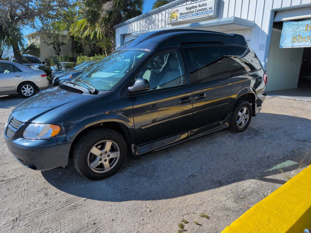 2007 Dodge Grand Caravan Image 4
