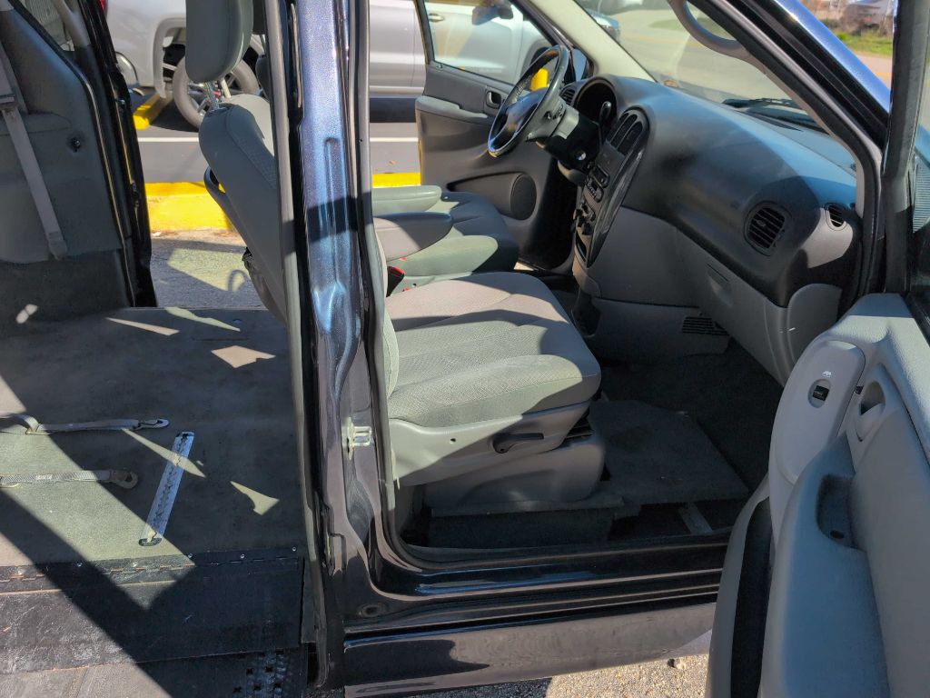 2007 Dodge Grand Caravan Image 8