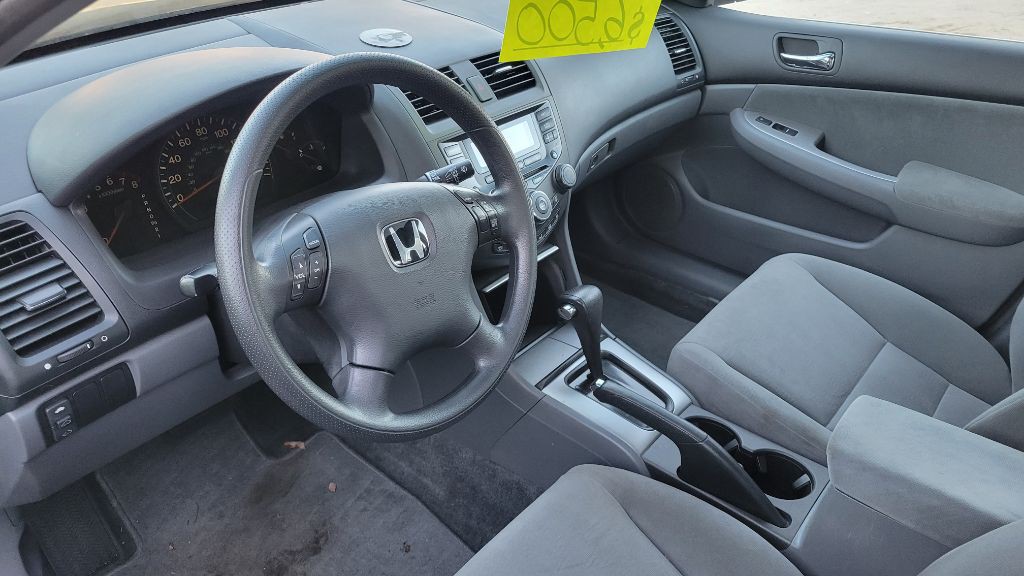 2003 Honda Accord Image 4