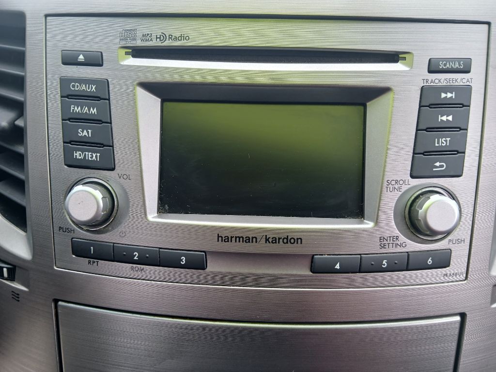 2013 Subaru Outback Image 10