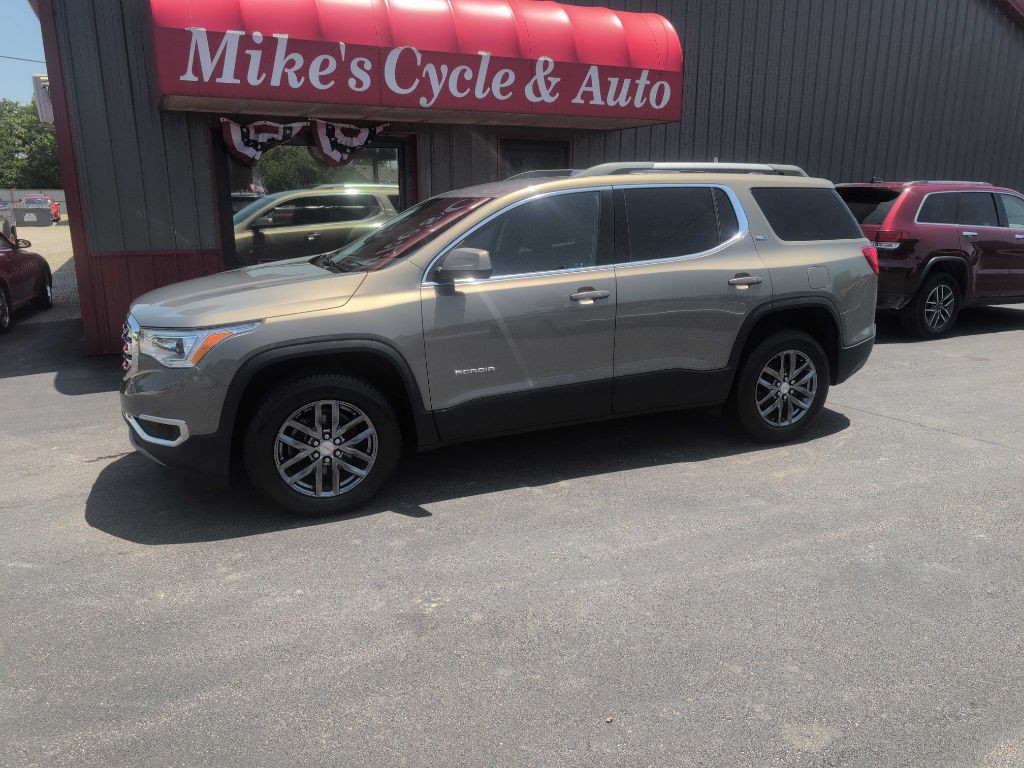 2019 GMC Acadia Image 2