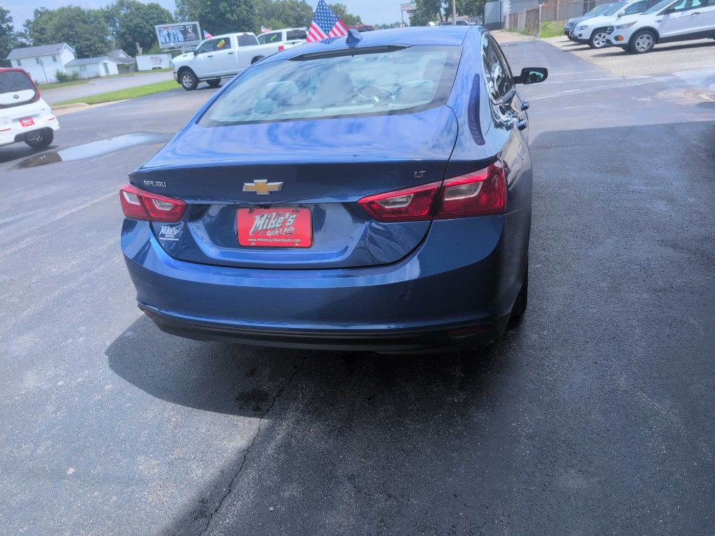 2023 Chevrolet Malibu Image 3