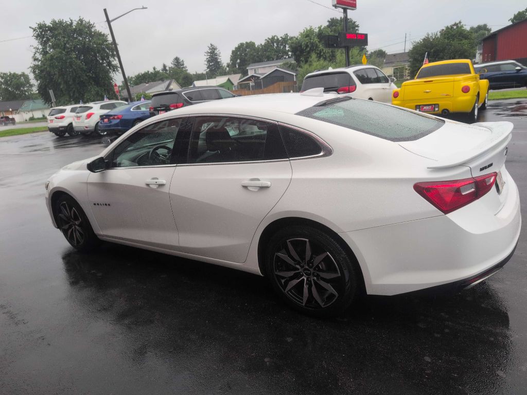2020 Chevrolet Malibu Image 3