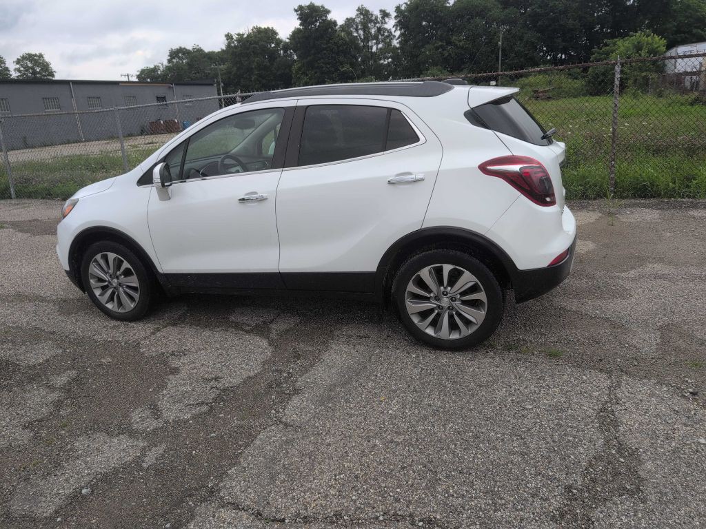 2017 Buick Enclave Image 2