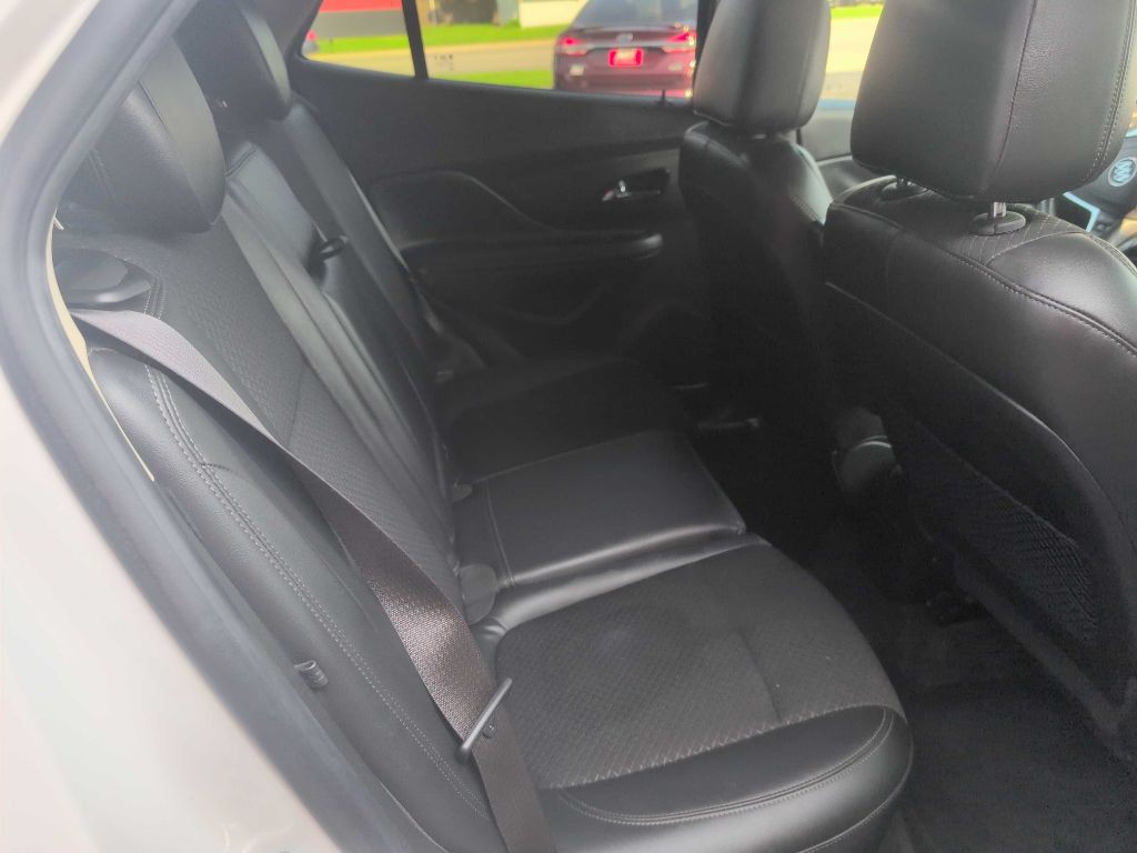 2017 Buick Enclave Image 16