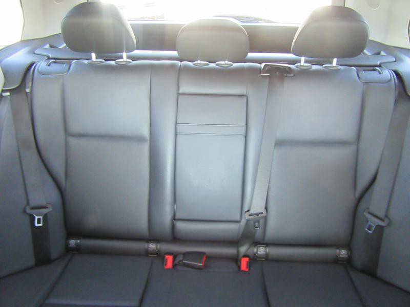 2013 Mercedes-Benz GLK-Class Image 10