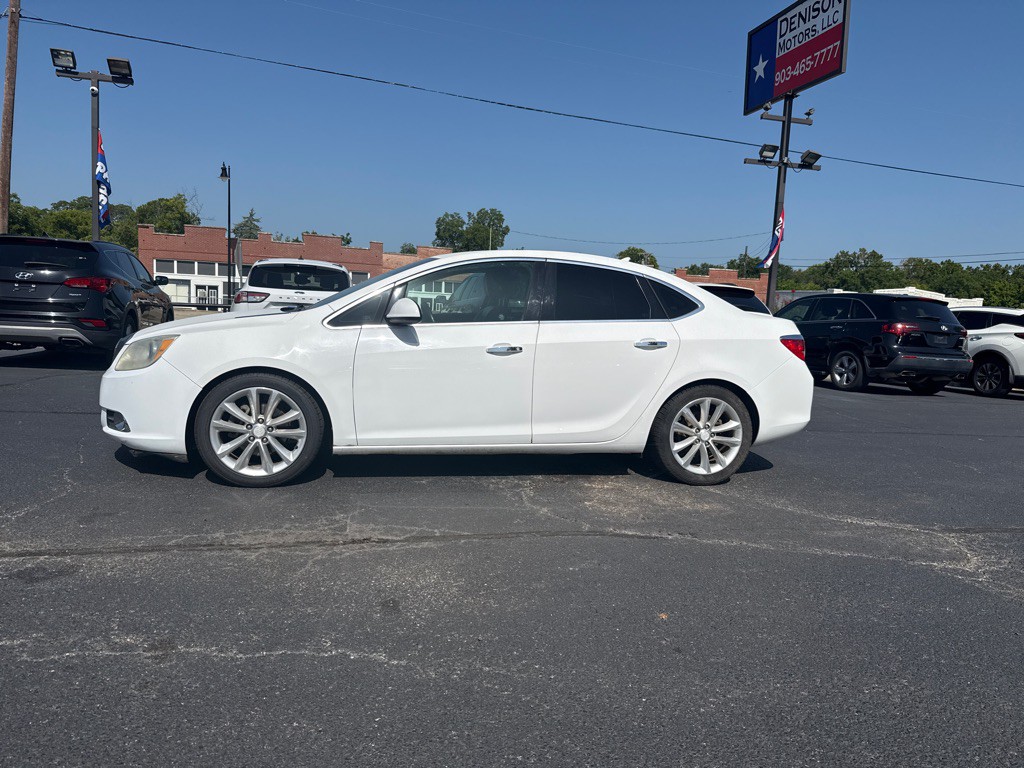 2012 Buick Verano Image 2