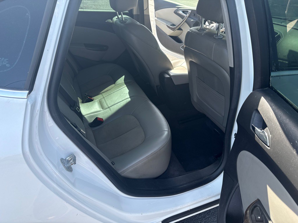 2012 Buick Verano Image 12