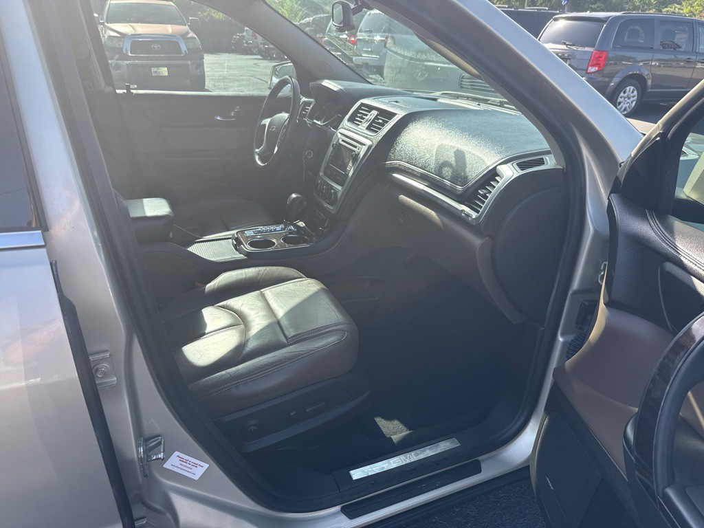 2014 GMC Acadia Image 14