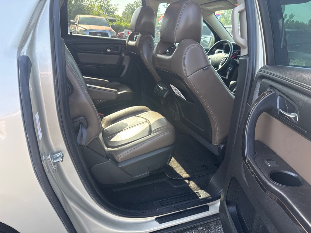 2014 GMC Acadia Image 15