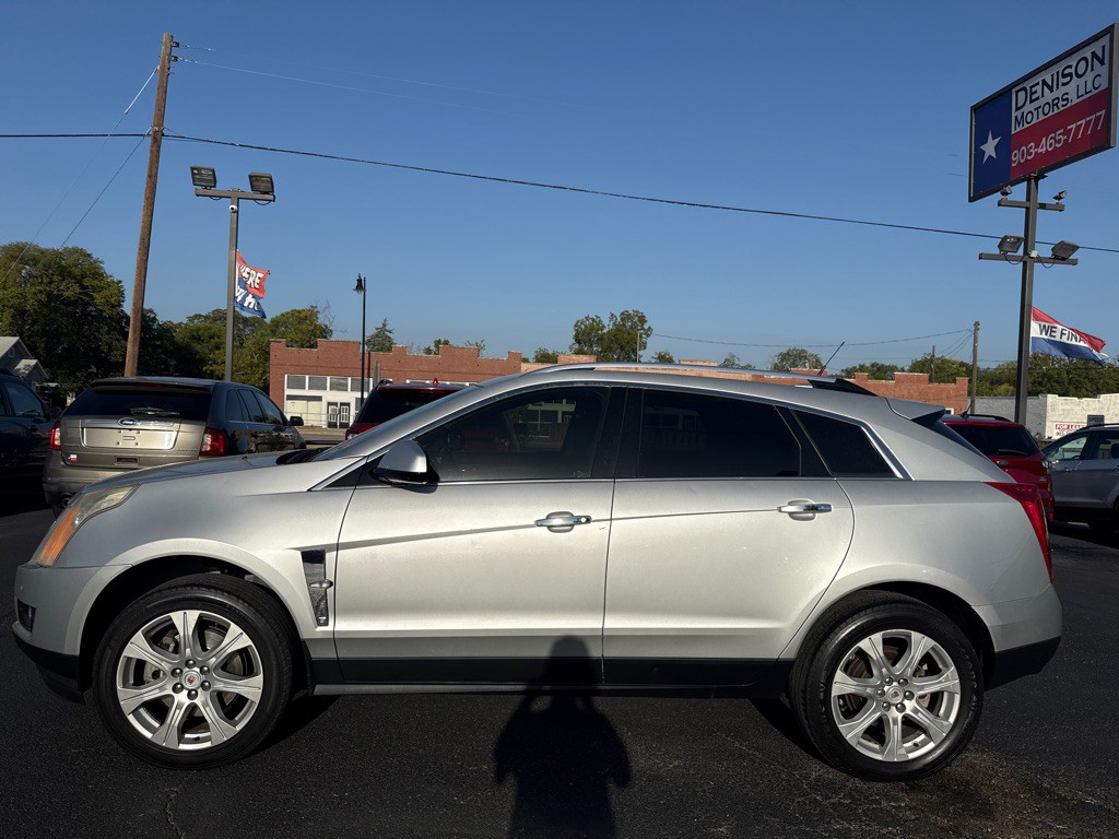 2010 Cadillac SRX Image 2