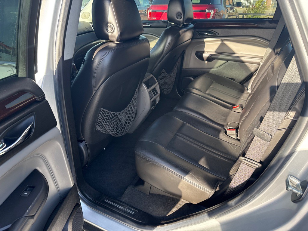2010 Cadillac SRX Image 11