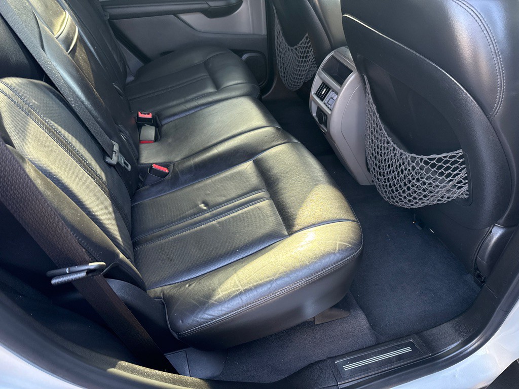 2010 Cadillac SRX Image 12