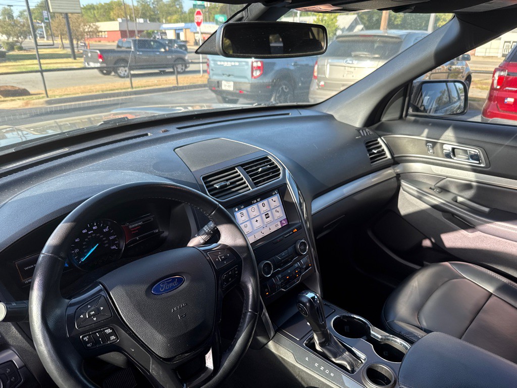 2019 Ford Explorer Image 10