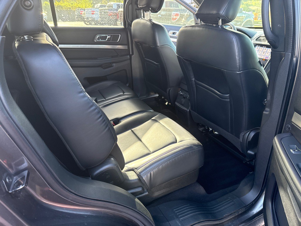 2019 Ford Explorer Image 12