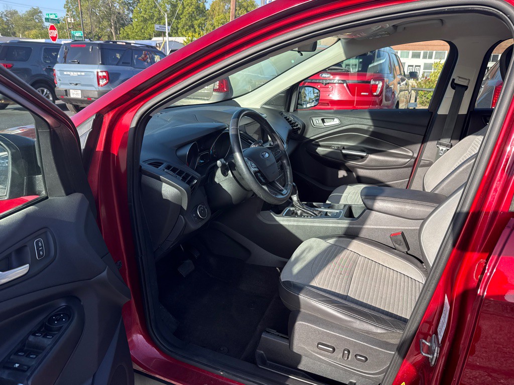 2018 Ford Escape Image 9