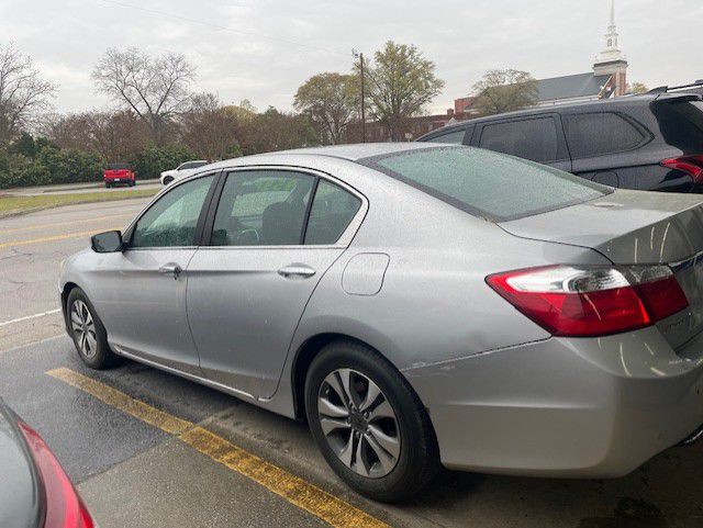 2013 Honda Accord Image 2